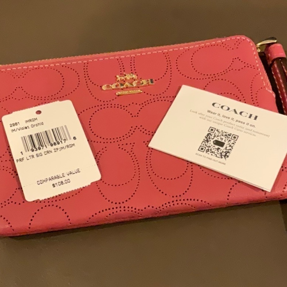 Coach Corner Zip Wristlet In Signature Leather Gold/Rouge - Picture 5 of 5